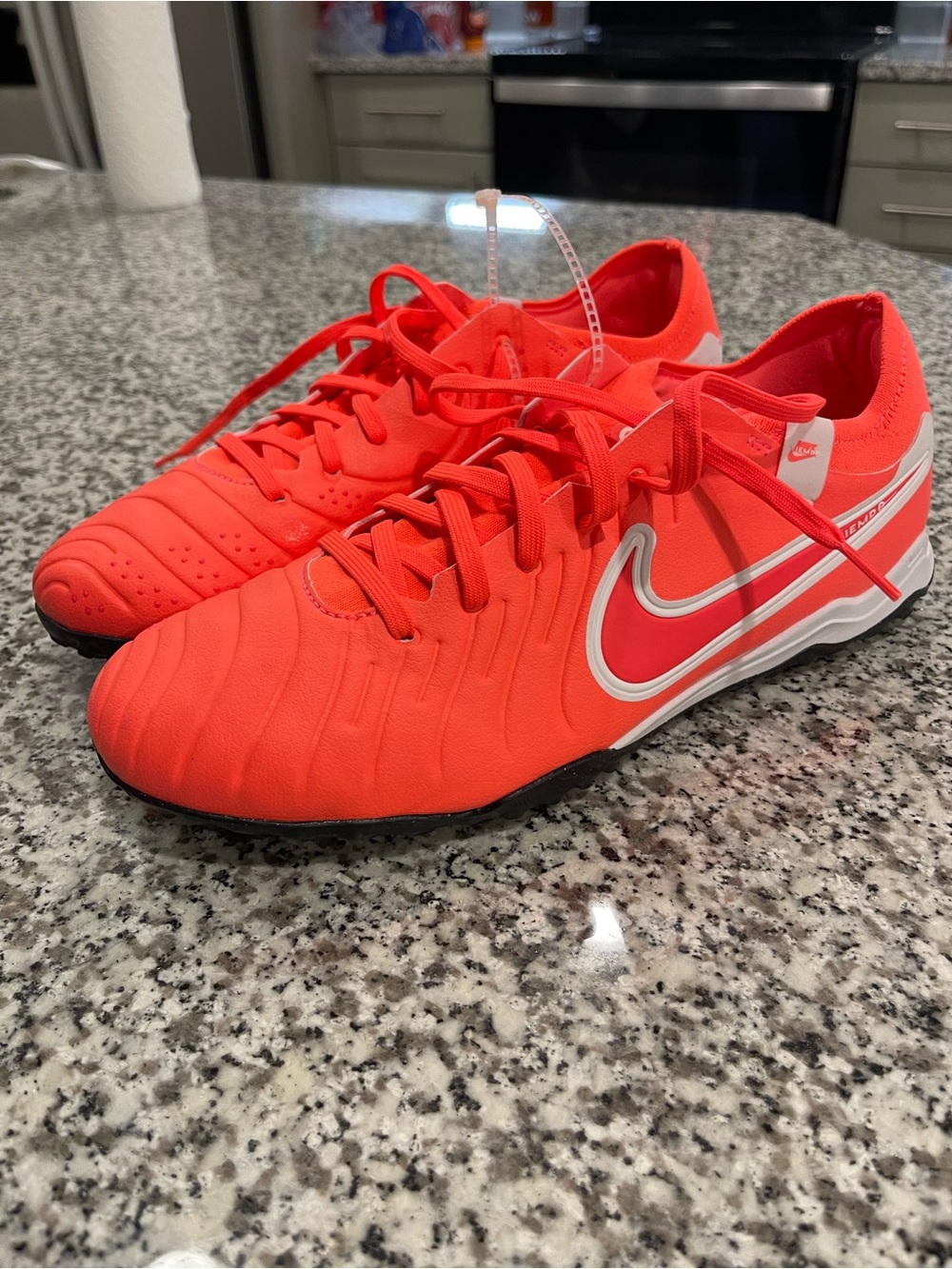 Nike Tiempo Legend 10 Pro TF size 10.5 (no box)